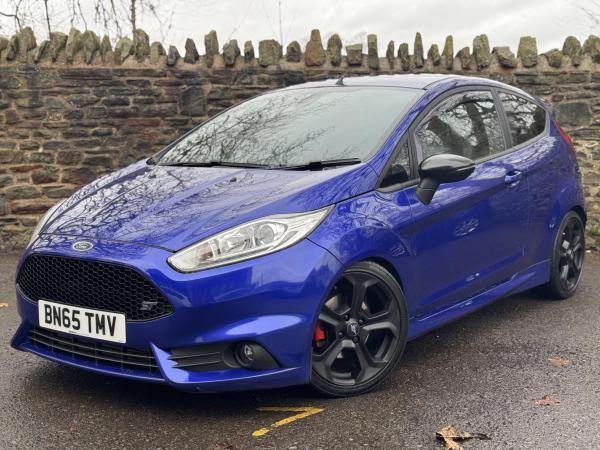 Ford Fiesta 1.6T EcoBoost ST-3 Hatchback 3dr Petrol Manual Euro 6 (182 ps)