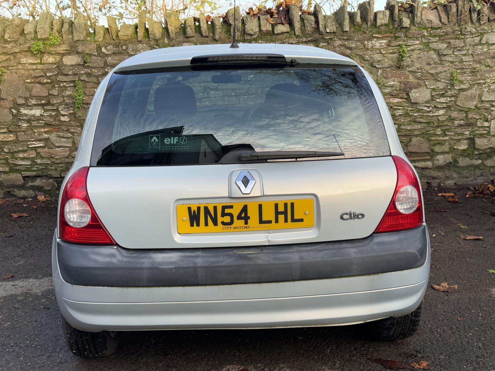 Renault Clio 1.2 16v Dynamique Hatchback 3dr Petrol Manual (139 g/km, 75 bhp)