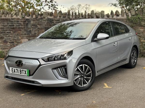 Hyundai IONIQ 38.3kWh Premium Hatchback 5dr Electric Auto (136 ps)