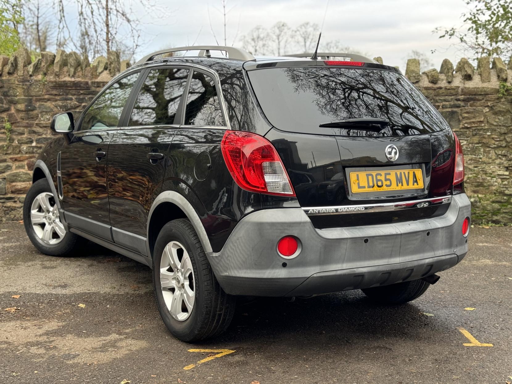 Vauxhall Antara 2.2 CDTi Diamond SUV 5dr Diesel Manual 2WD Euro 5 (s/s) (163 ps)