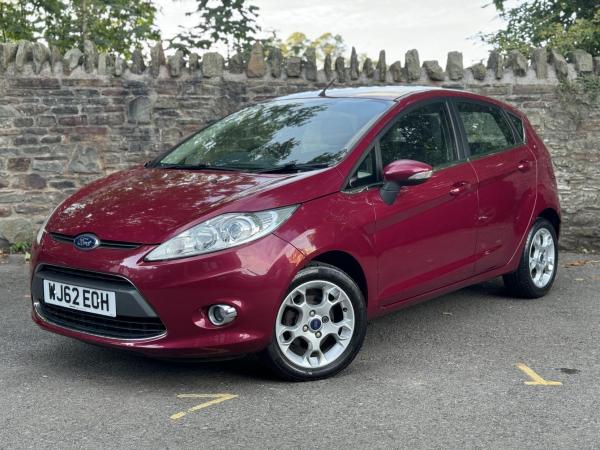 Ford Fiesta 1.4 Zetec Hatchback 5dr Petrol Automatic (154 g/km, 94 bhp)