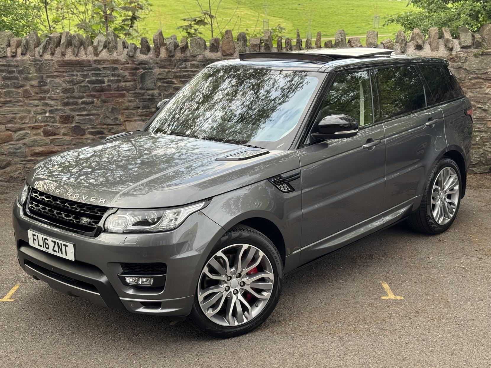 Land Rover Range Rover Sport 3.0 SD V6 Autobiography Dynamic SUV 5dr Diesel Auto 4WD Euro 6 (s/s) (306 ps)