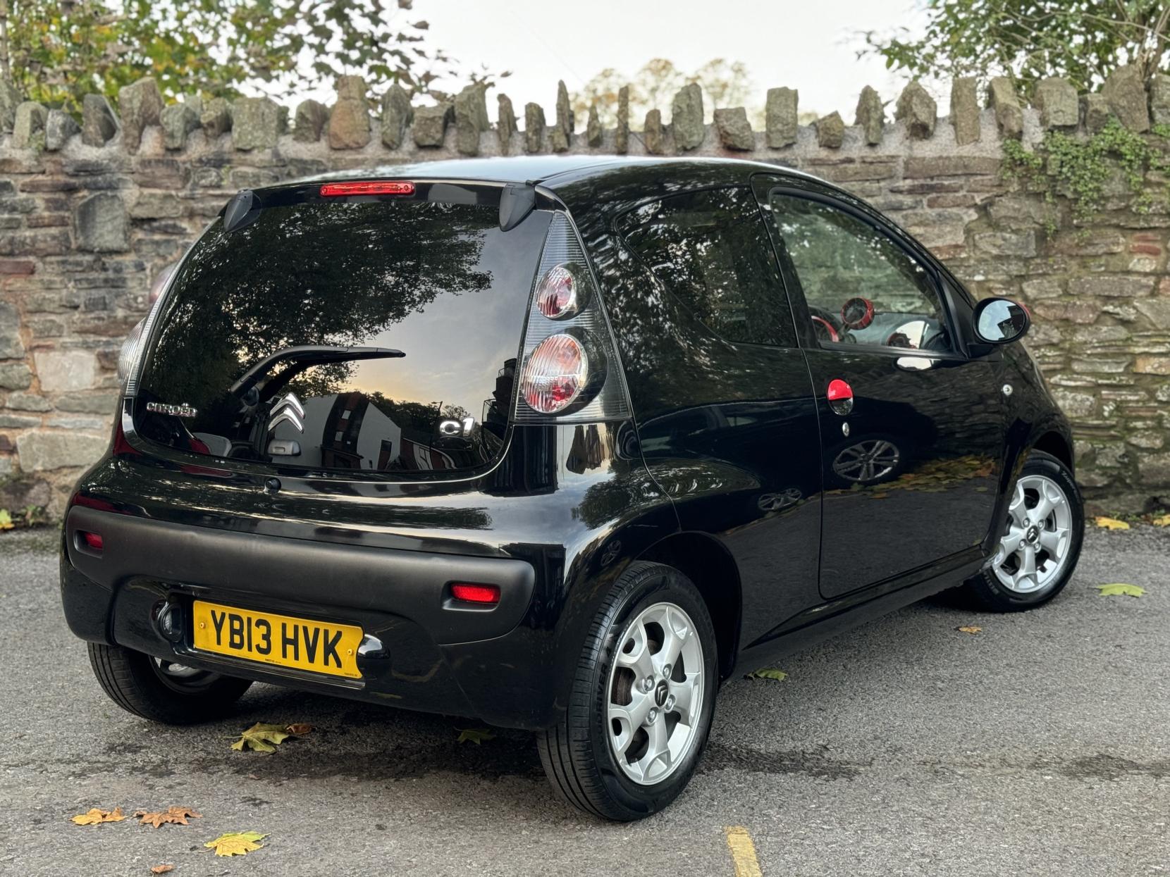 Citroen C1 1.0i Connexion Hatchback 3dr Petrol Manual Euro 5 (68 ps)