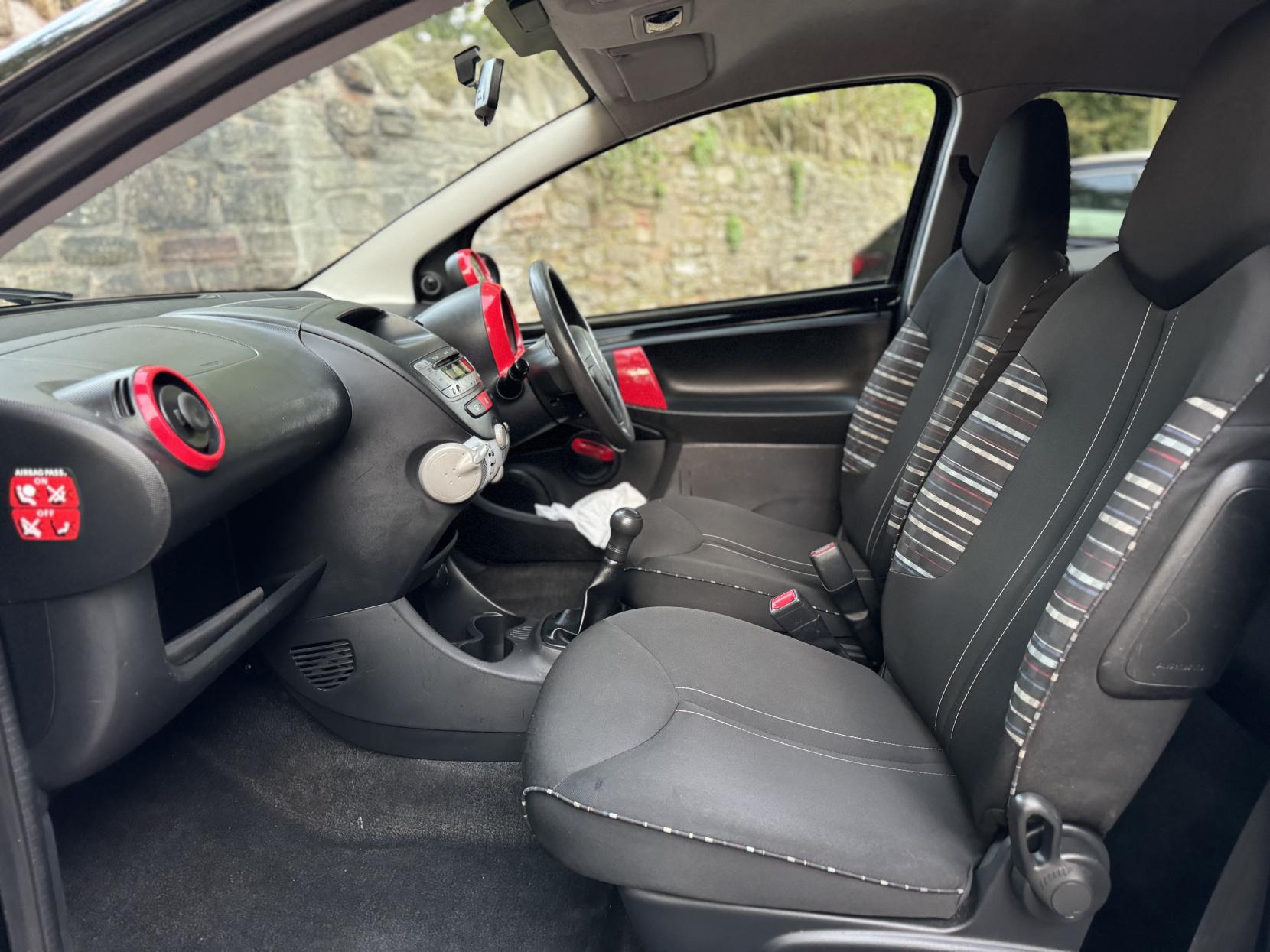 Citroen C1 1.0i Connexion Hatchback 3dr Petrol Manual Euro 5 (68 ps)