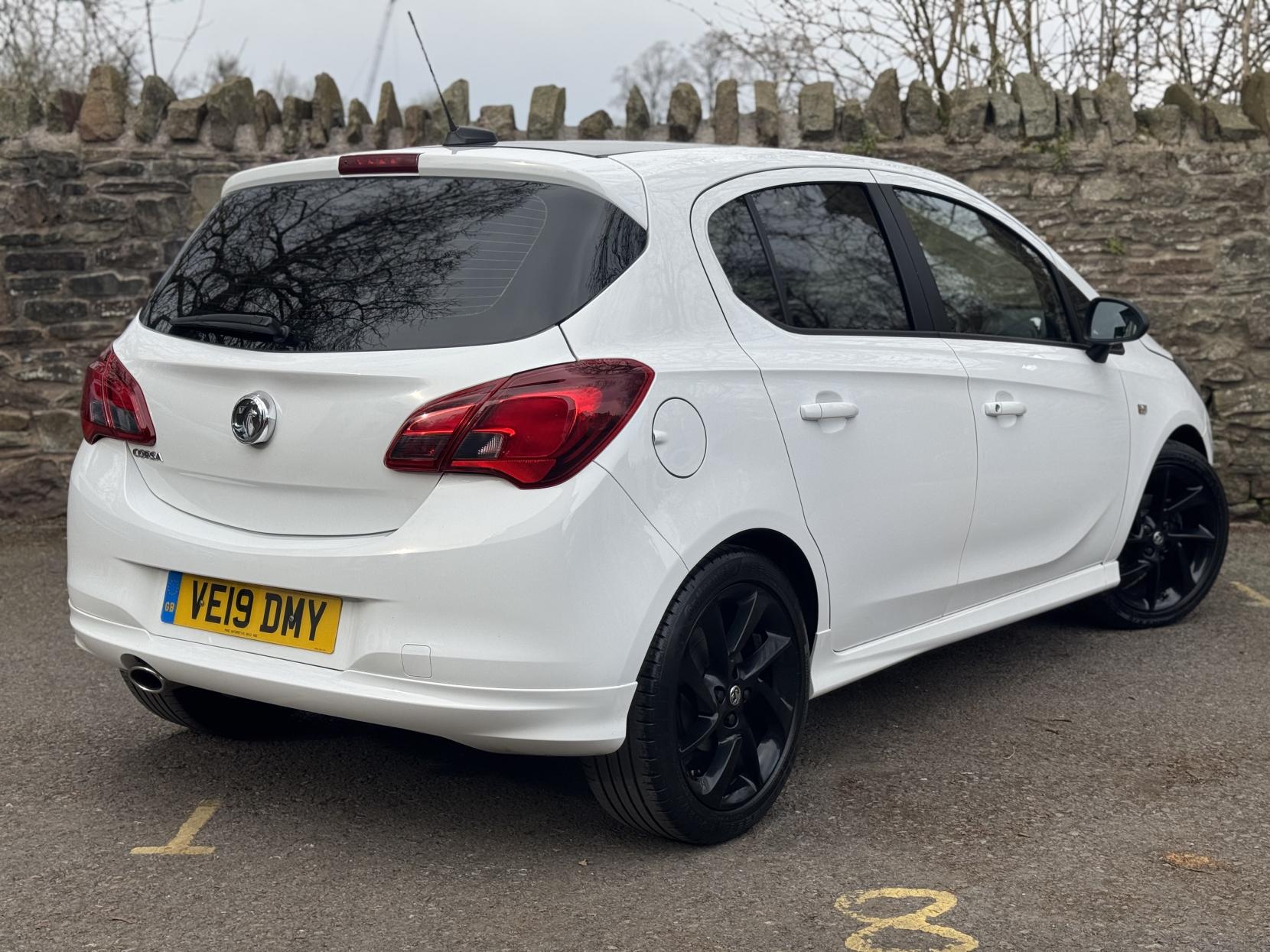 Vauxhall Corsa 1.4i ecoTEC SRi VX Line Nav Black Hatchback 5dr Petrol Manual Euro 6 (90 ps)